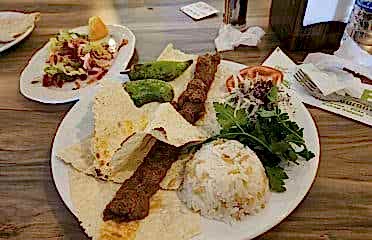 Royem Lahmacun ve Izgara